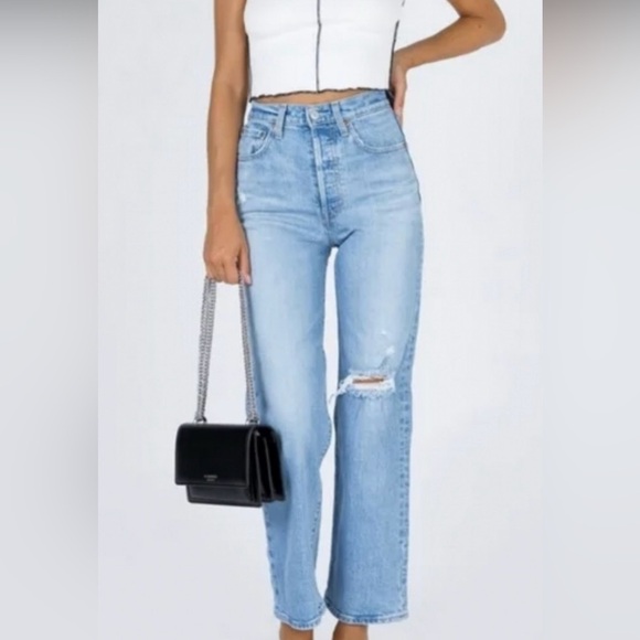 Levi's Light Blue Straight Leg Jeans - Picture 1 of 7